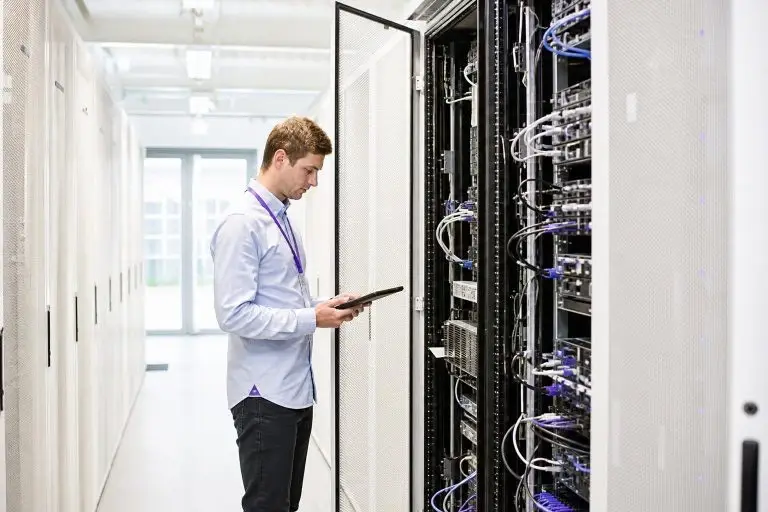 Dedicated Server for E-Commerce Peak Traffic – A Practical Guide